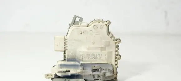 Audi A4 S4 B8 8K Rear door lock 8K0839015C