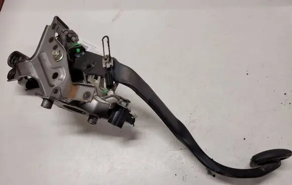 Clutch pedal