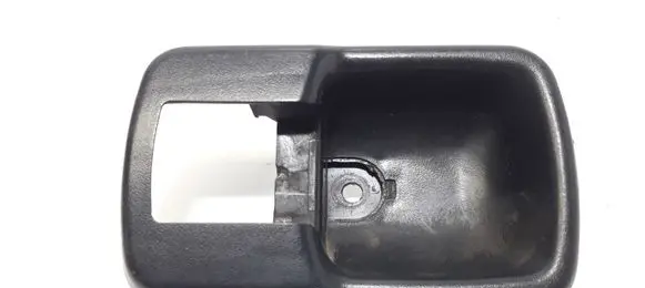 Audi 100 200 5000 C3 Other front door trim element 443837235A
