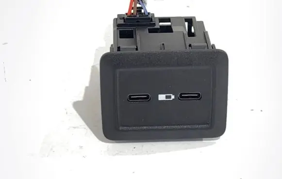 Mercedes-Benz GLC AMG USB socket connector A2538206200