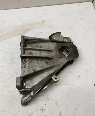 BMW X5 E70 Engine mounting bracket 6790022 58091210
