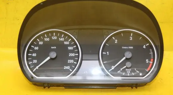 BMW 1 E81 E87 Speedometer (instrument cluster) 9141475