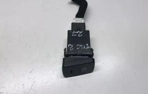 Fog light switch