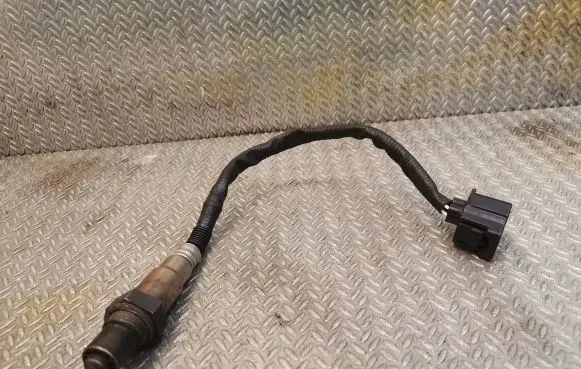 Mercedes-Benz B W245 Lambda probe sensor 0045420718