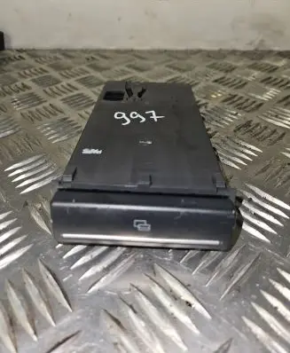 Audi A3 S3 8P Glove box 8P0941561B