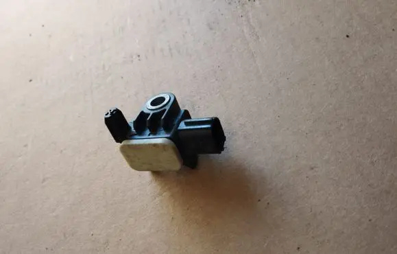 Mitsubishi ASX Airbag deployment crash/impact sensor 8651A165