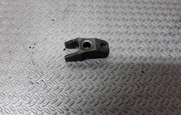 Skoda Octavia Mk1 (1U) Fuel Injector clamp holder