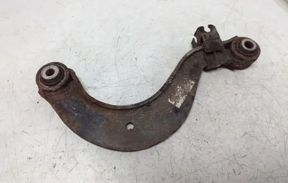 Volkswagen PASSAT B7 Rear control arm