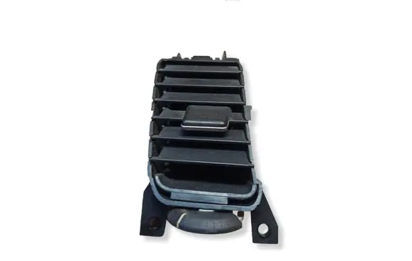 Nissan Primera Dash center air vent grill A1007035 Y00318