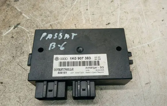 Volkswagen PASSAT B6 Tow bar trailer control unit/module 1K0907383 506151