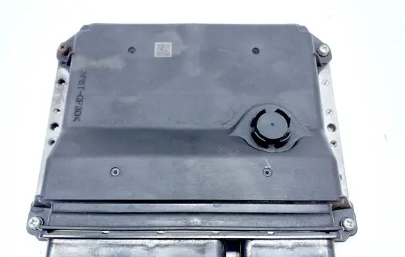 Toyota RAV 4 (XA40) Engine control unit/module 8966142J60