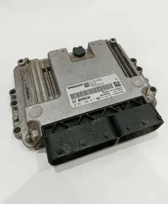 Volvo V60 Engine control unit/module 31331540 0261S06611 1039S42990