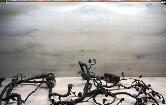 Volvo V60 Engine installation wiring loom 31296588 31296568