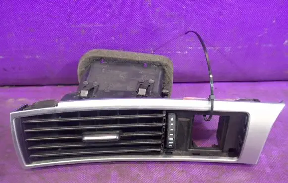 Audi A6 Allroad C6 Dashboard air vent grill cover trim 4F1820901D