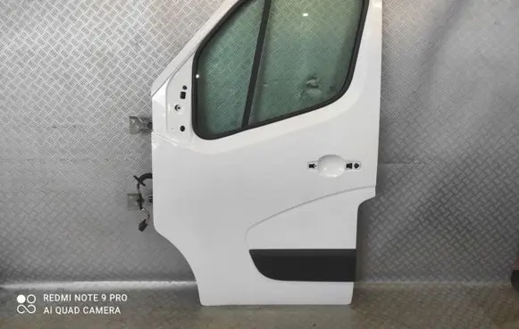 Renault Master III Front door