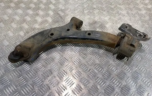 Honda CR-V Front lower control arm/wishbone