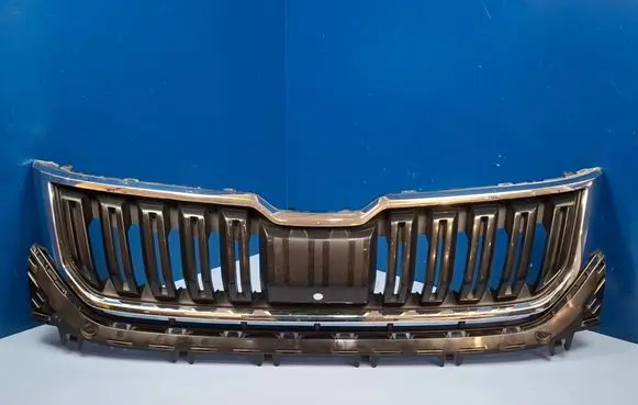 Skoda Kodiaq Front bumper upper radiator grill 565853653A