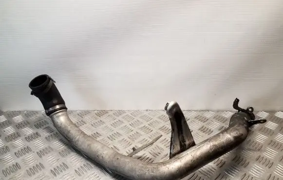 Volvo V40 Intercooler hose/pipe 31370340