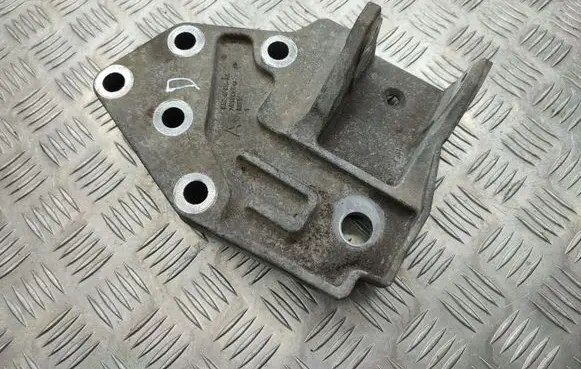 Land Rover Range Rover Evoque L538 Engine mounting bracket BJ326P096AA