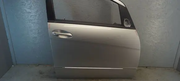 Mercedes-Benz A W169 Front door 