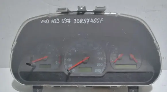Volvo S40, V40 Speedometer (instrument cluster) 30857486F