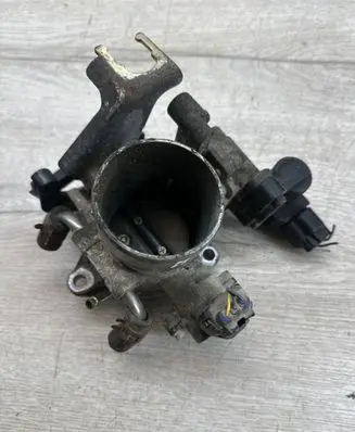 Toyota RAV 4 (XA20) Throttle valve 8945233030 2227028010