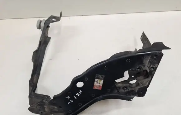 Mercedes-Benz E W211 Headlight/headlamp mounting bracket A1298172820