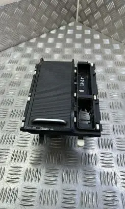 Volkswagen PASSAT B8 Cup holder front 3G0862531