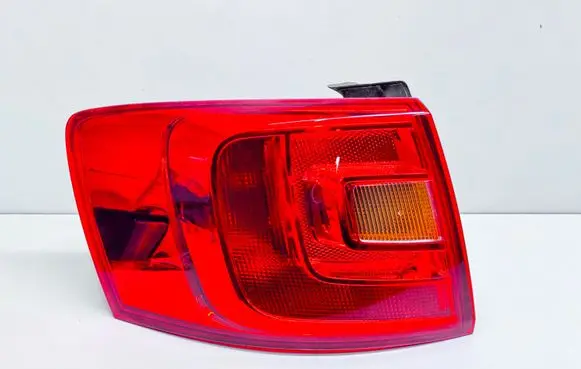 Volkswagen Jetta VI Rear/tail lights 5C6945095A 5C6945257