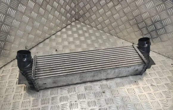 BMW 5 GT F07 Intercooler radiator 7805629 17517805629