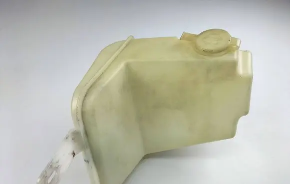 Windshield washer fluid reservoir/tank