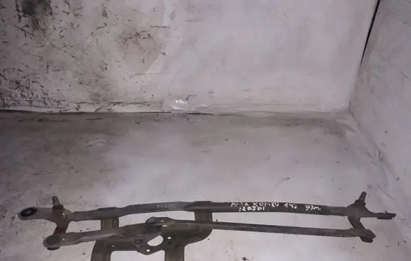 Alfa Romeo 145 - 146 Front wiper linkage 