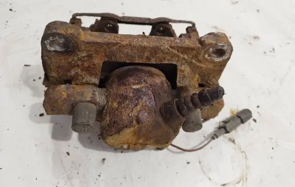 Alfa Romeo 159 Front brake caliper