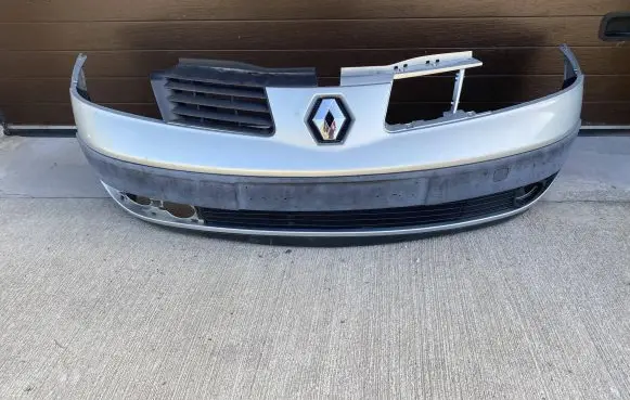 Renault Espace III Front bumper