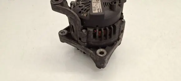 BMW 3 E90 E91 Generator/alternator 7797519