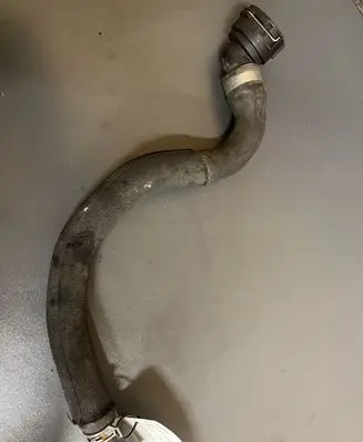 Volvo V40 Engine coolant pipe/hose 31319309