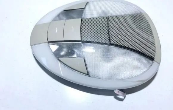 Mercedes-Benz E W211 Rear seat light a2118202201 00825702