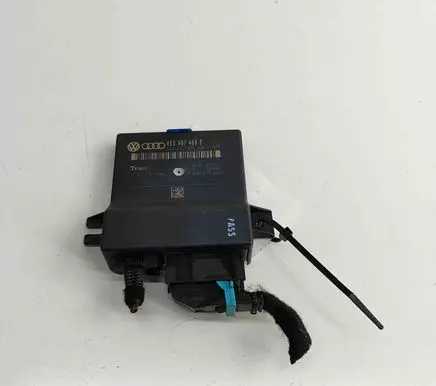 Audi A8 S8 D3 4E Gateway control module 4E0910468B 4E0907468E