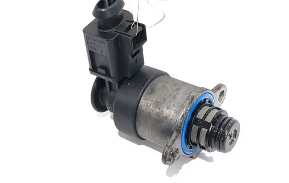 Skoda Octavia Mk3 (5E) Fuel pressure regulator 0928400768