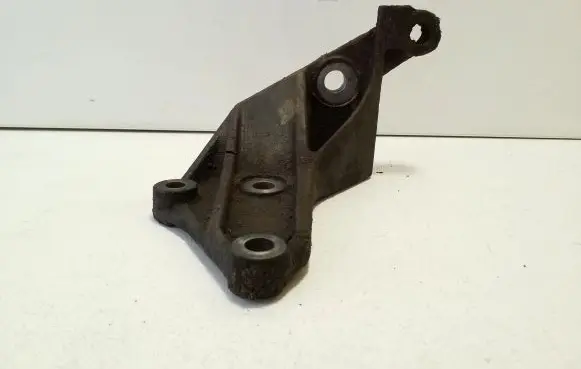 Iveco Daily 5th gen Engine mounting bracket 5801260395 5801260392