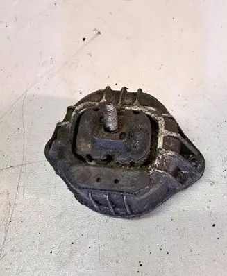 BMW 1 E81 E87 Engine mount bracket 13981112GE