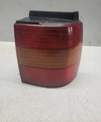Volkswagen PASSAT B4 Rear/tail lights 3A9945257