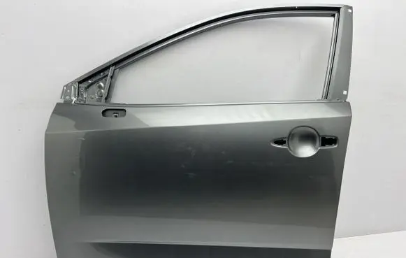 Nissan Qashqai J12 Front door SULIK18