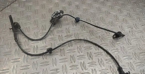 Toyota Auris E180 ABS brake wheel speed sensor 8954302061