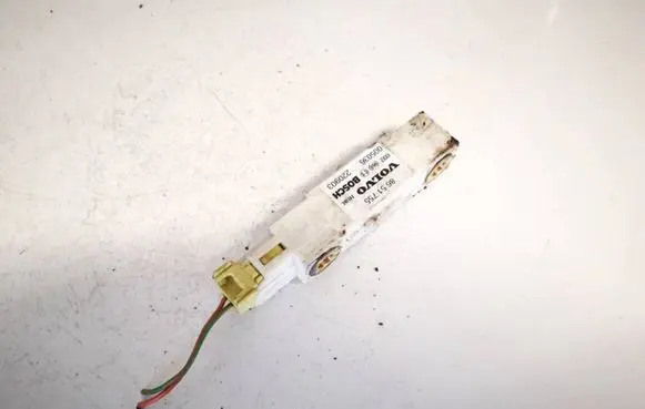 Volvo XC90 Airbag deployment crash/impact sensor 8651755