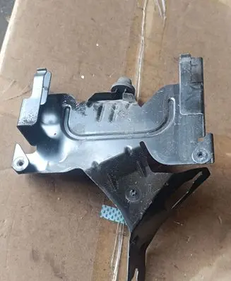 Mercedes-Benz E W212 Other engine bay part A2125450740
