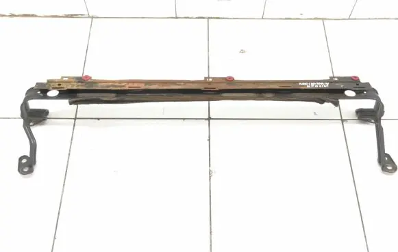 Volvo C30 Bottom radiator support slam panel 250005