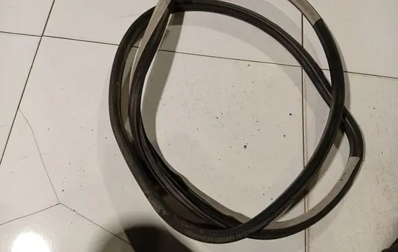 Opel Vectra C Rubber seal rear door 