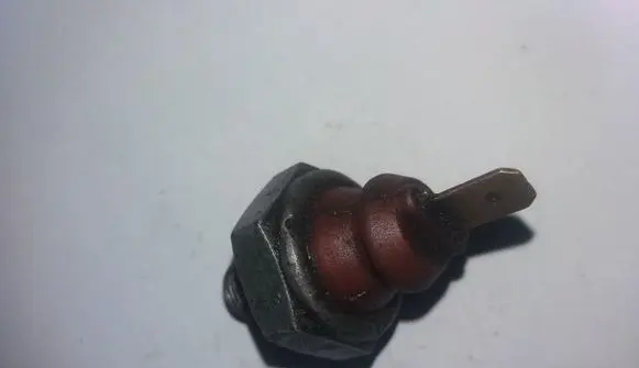 Audi A4 S4 B5 8D Coolant temperature sensor 034919369