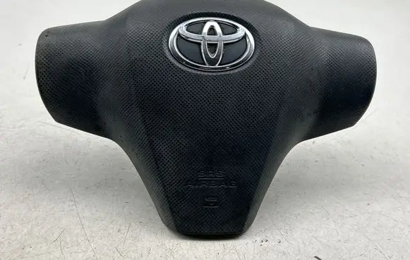 Toyota Yaris Steering wheel airbag 451300D150G HC407730172